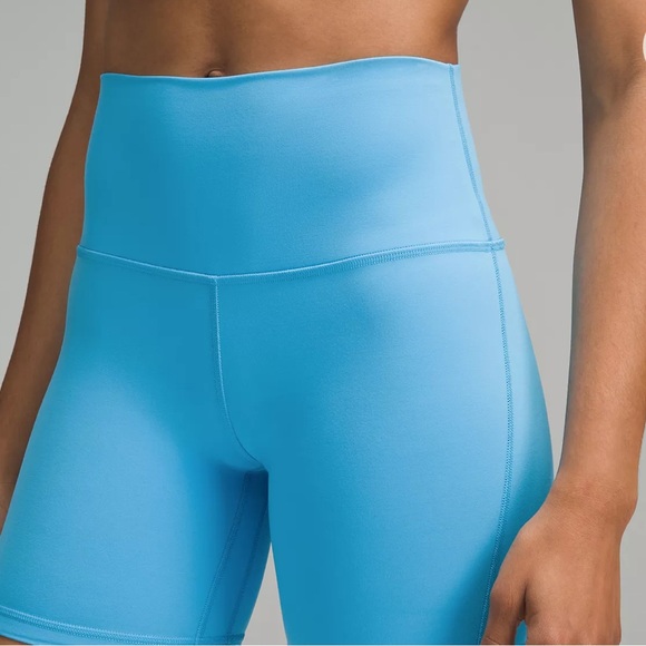 Lululemon shorts - Picture 2 of 8